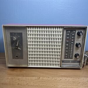 Vtg General Electric GE AM FM Clock Alarm Tube Radio 1960s C-510? For Parts Only